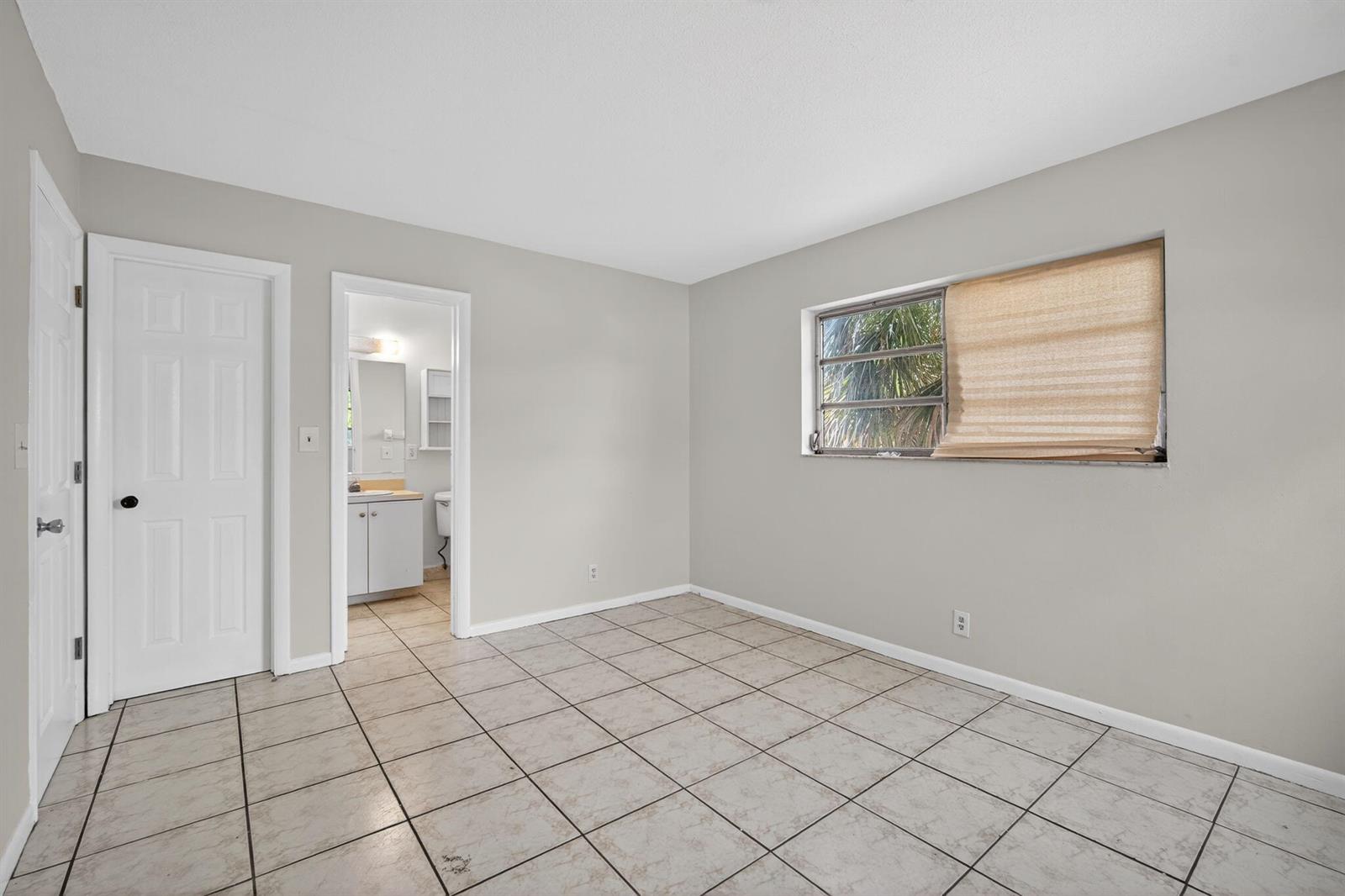 See details 1-6 / 0 sq. ft. $ 2026-06-12 0 Photo