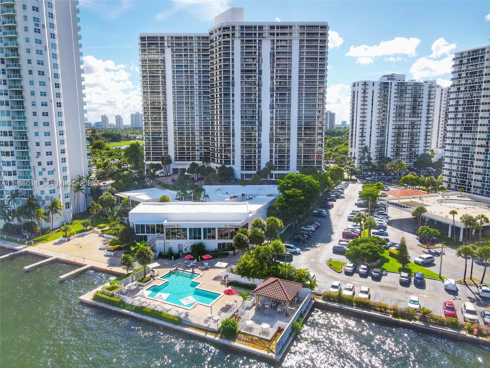 Photo of 20281 Country Club Dr  #2405, Aventura, Florida, 33180 - 