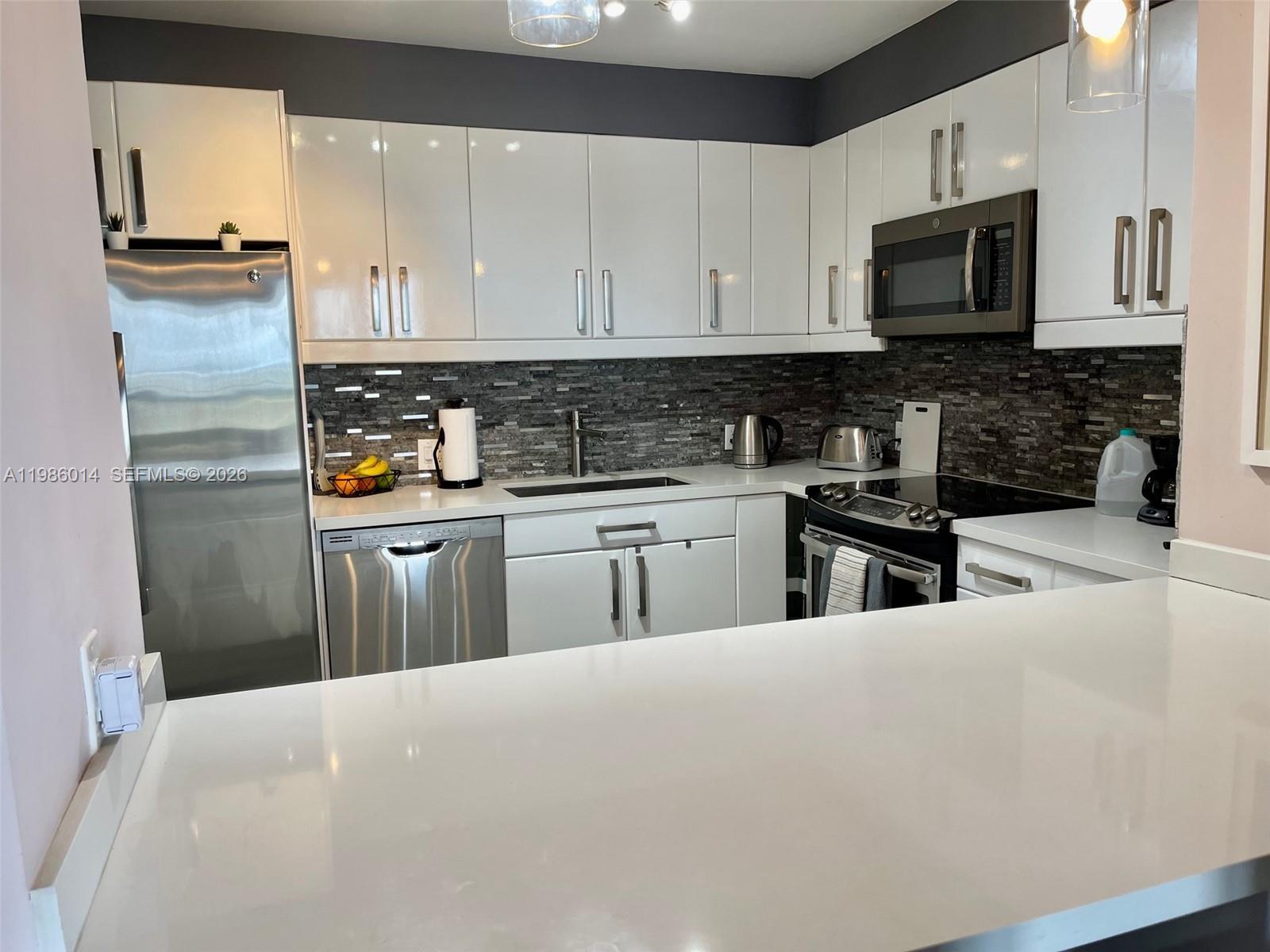 Photo of 20281 Country Club Dr  #2405, Aventura, Florida, 33180 - 