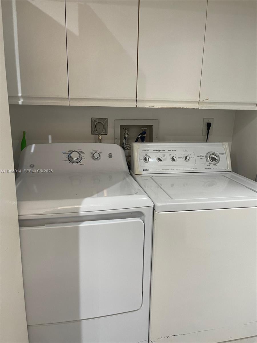 Photo of 20281 Country Club Dr  #2405, Aventura, Florida, 33180 - 