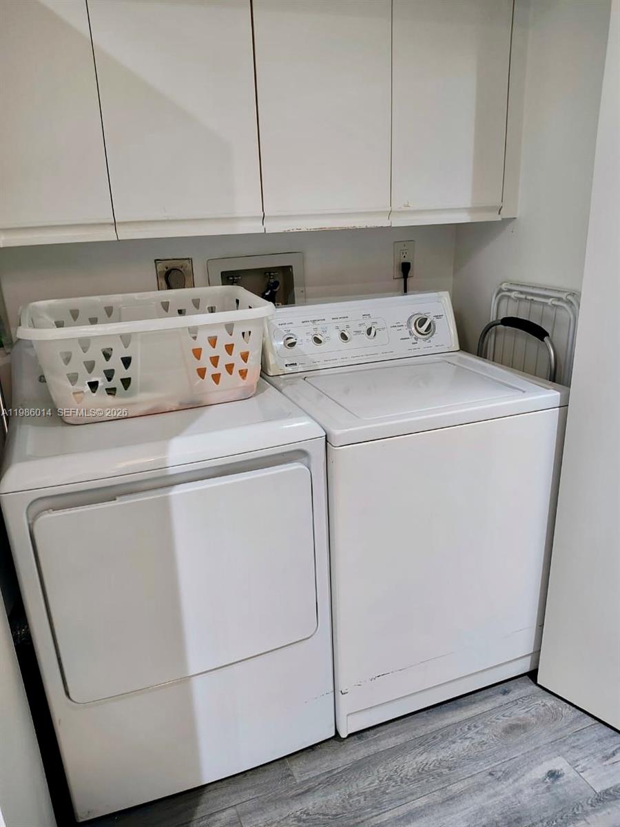 Photo of 20281 Country Club Dr  #2405, Aventura, Florida, 33180 - 