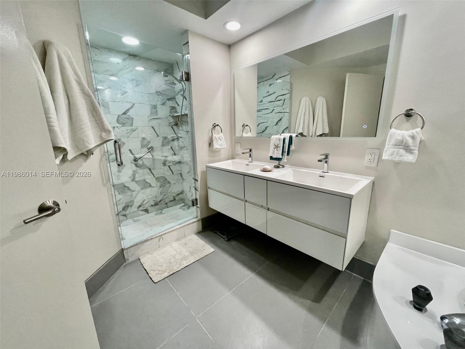 Photo of 20281 Country Club Dr  #2405, Aventura, Florida, 33180 - 