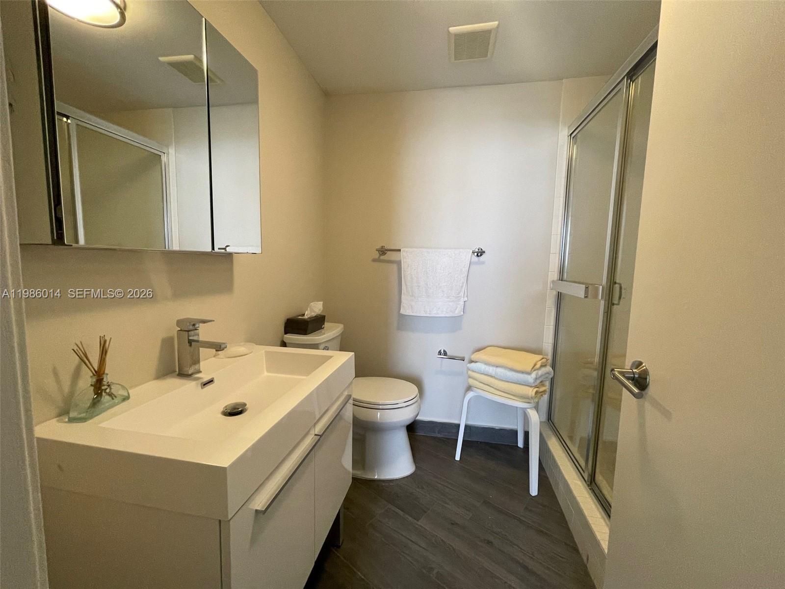 Photo of 20281 Country Club Dr  #2405, Aventura, Florida, 33180 - 