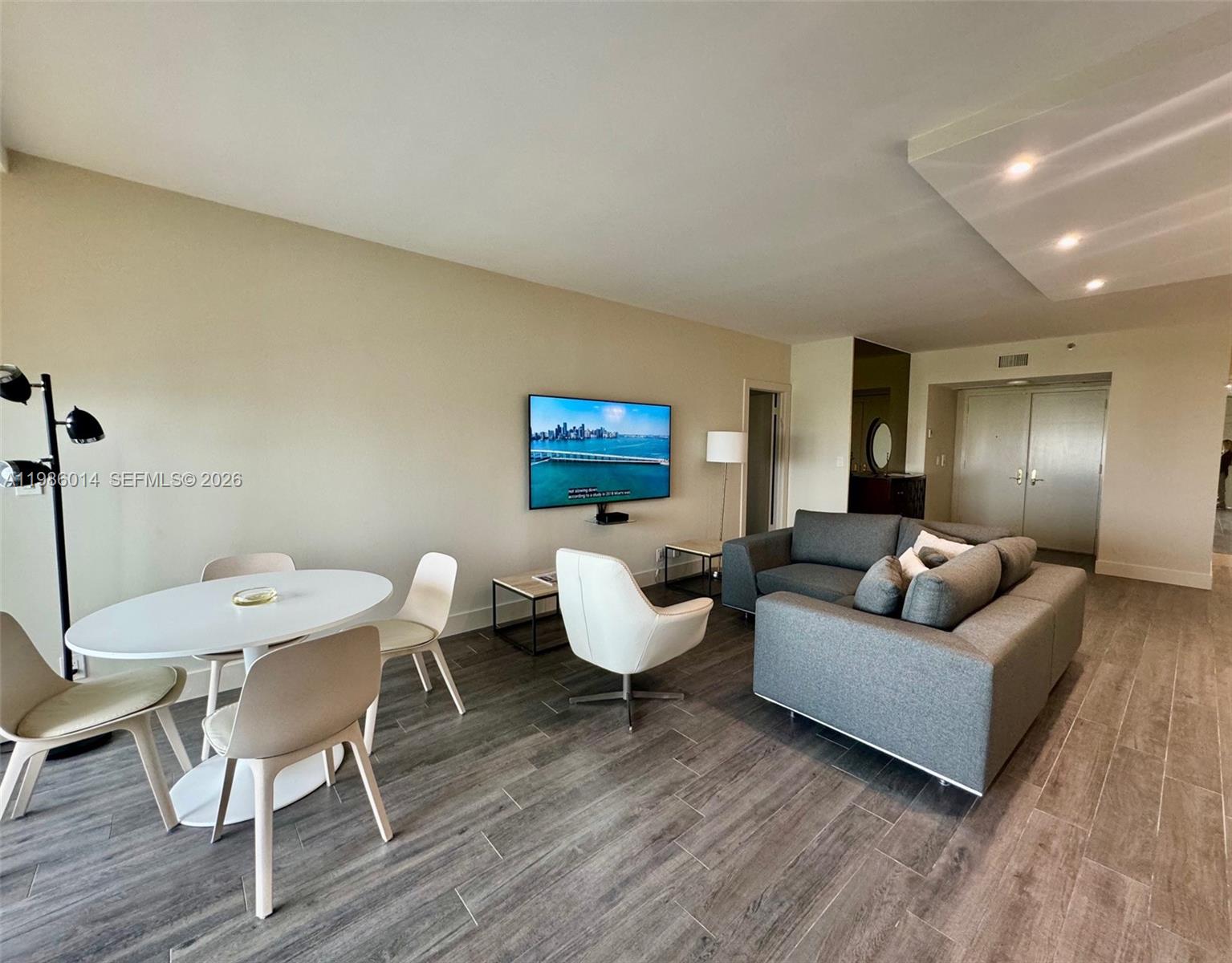 Photo of 20281 Country Club Dr  #2405, Aventura, Florida, 33180 - 