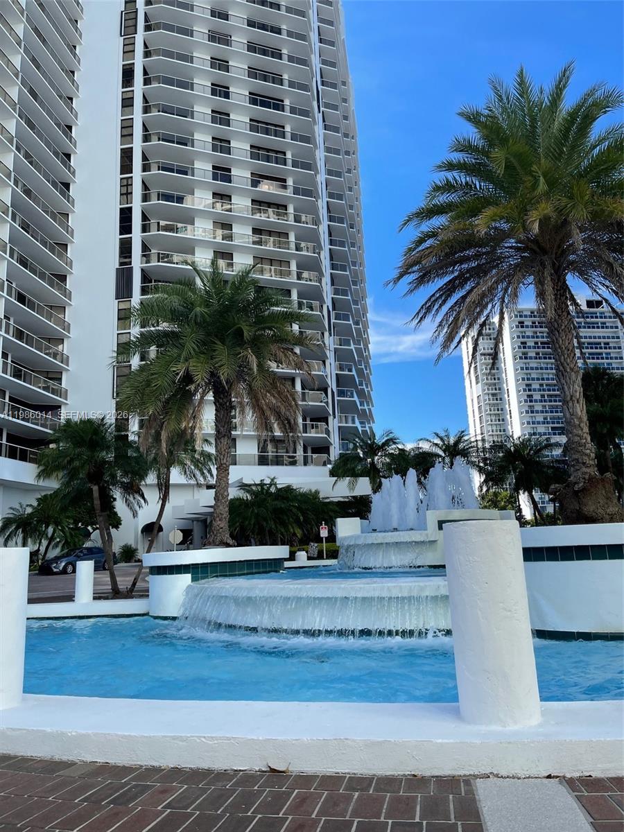 Photo of 20281 Country Club Dr  #2405, Aventura, Florida, 33180 - 