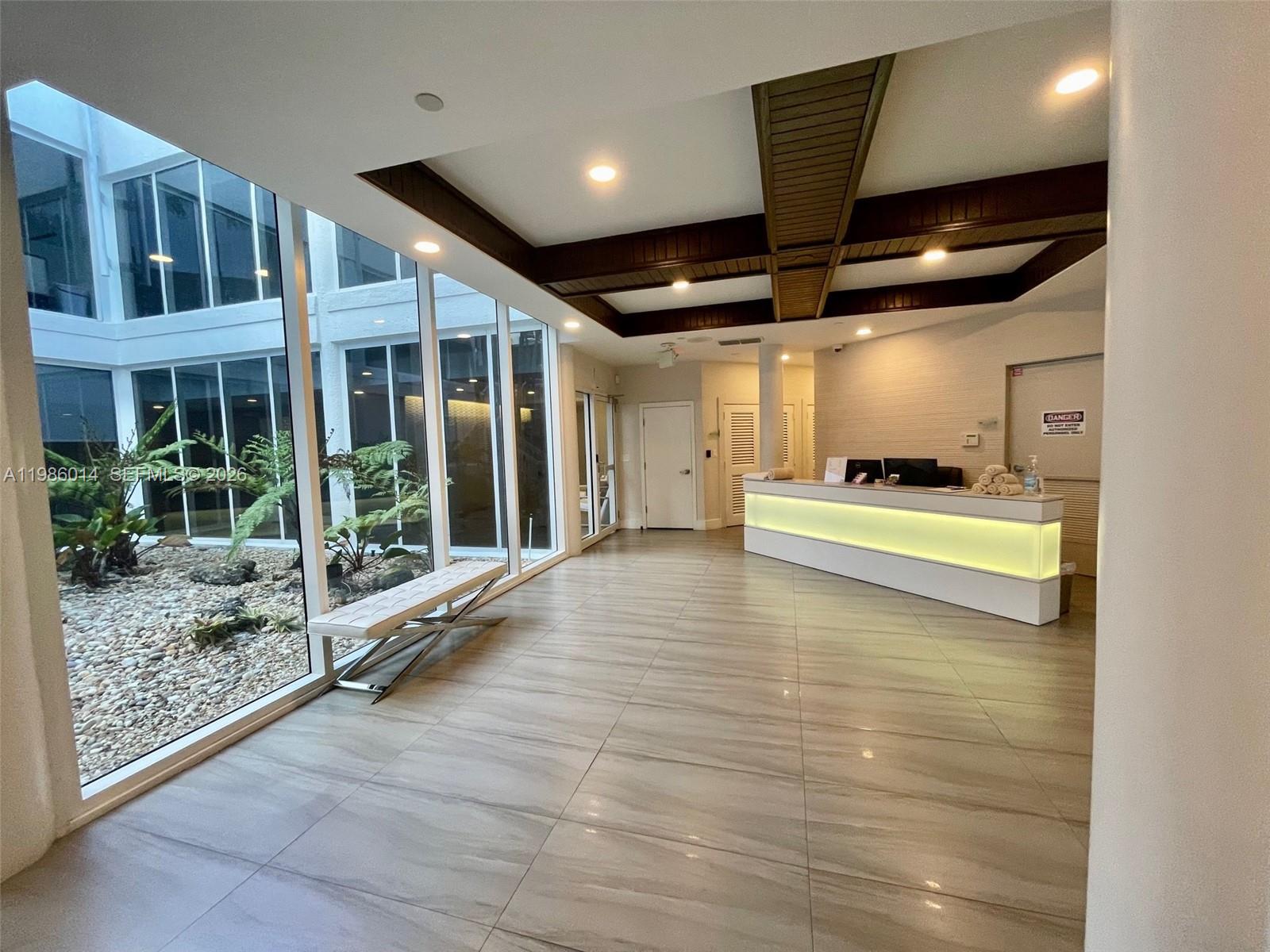 Photo of 20281 Country Club Dr  #2405, Aventura, Florida, 33180 - 