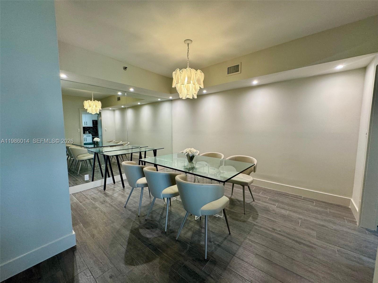 Photo of 20281 Country Club Dr  #2405, Aventura, Florida, 33180 - 