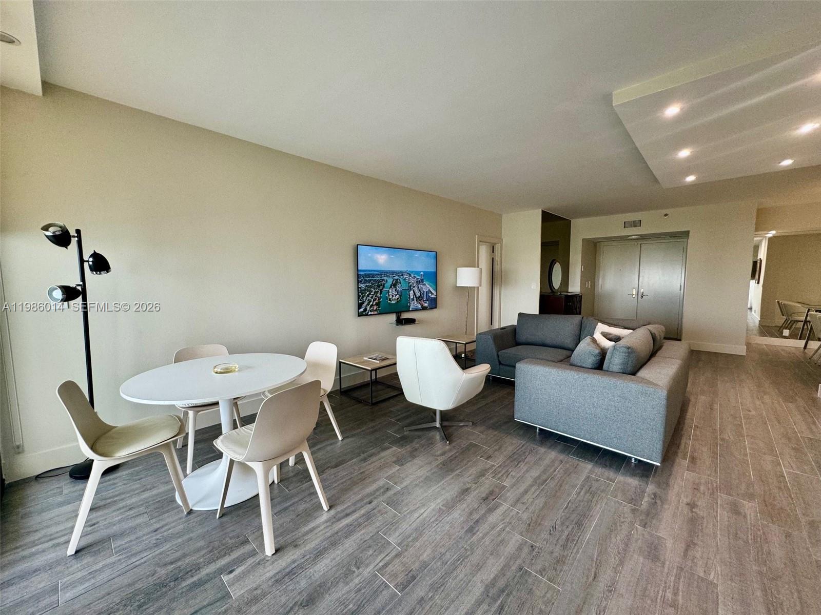 Photo of 20281 Country Club Dr  #2405, Aventura, Florida, 33180 - 