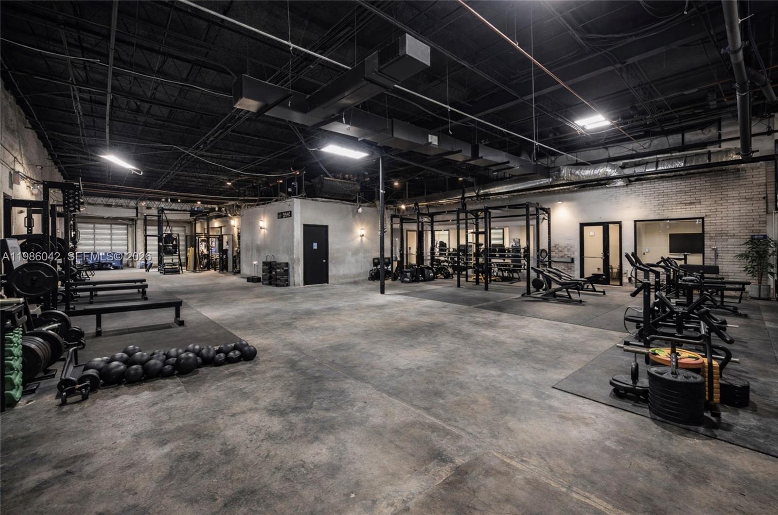   /   sq. ft. $ 2026-03-19 0 foto