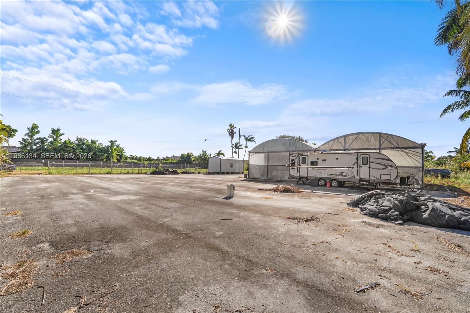   /   кв.футов $ 2026-03-19 0 Фото