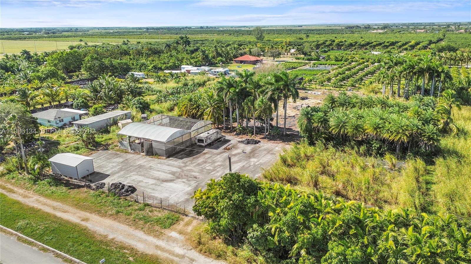   /   кв.футов $ 2026-03-19 0 Фото