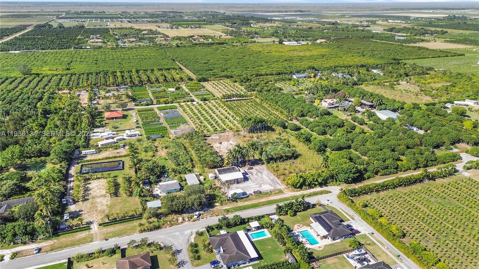   /   кв.футов $ 2026-03-19 0 Фото