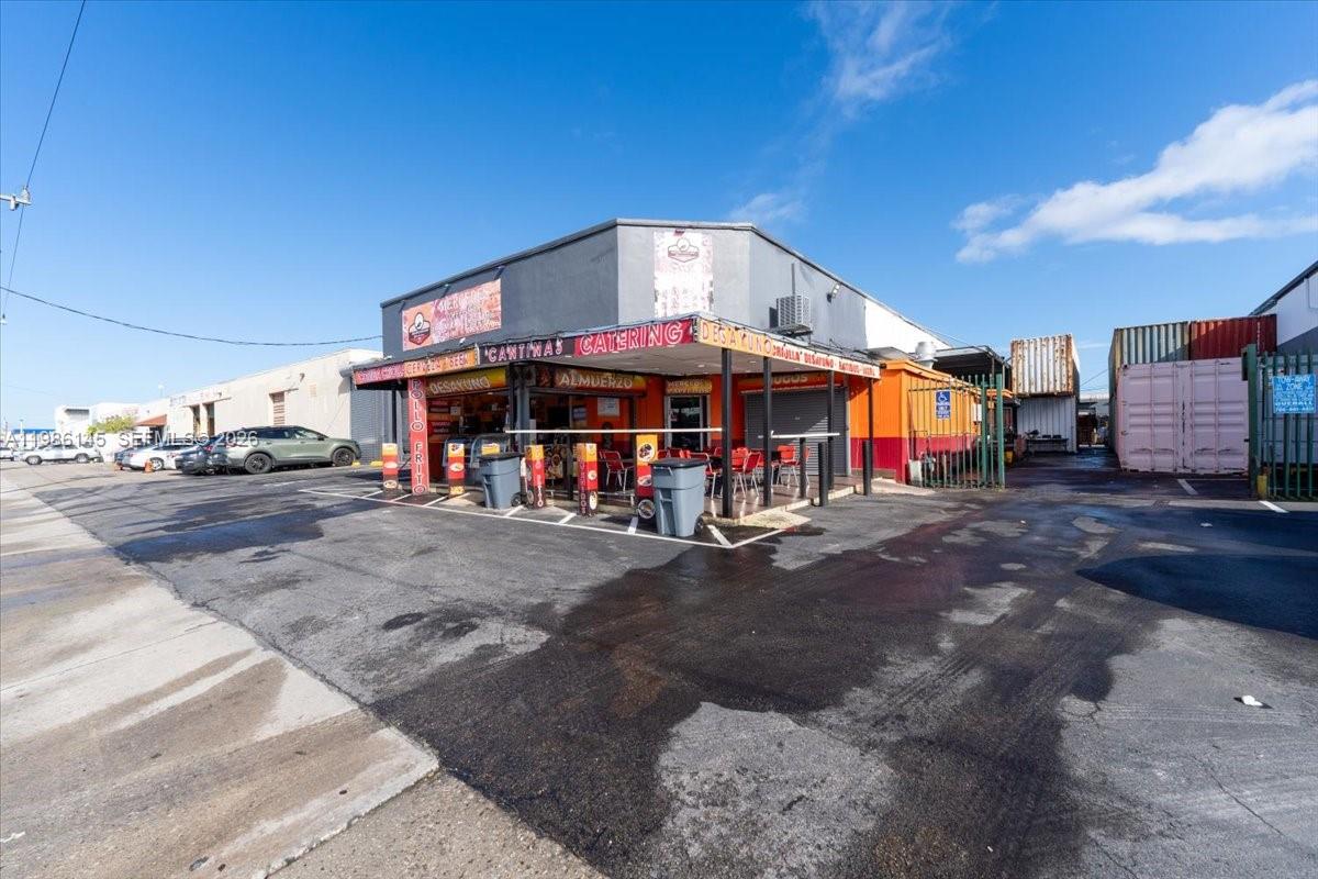   /   кв.футов $ 2026-03-19 0 Фото