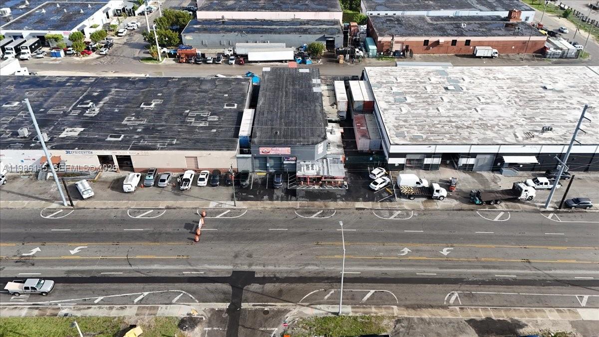   /   кв.футов $ 2026-03-19 0 Фото