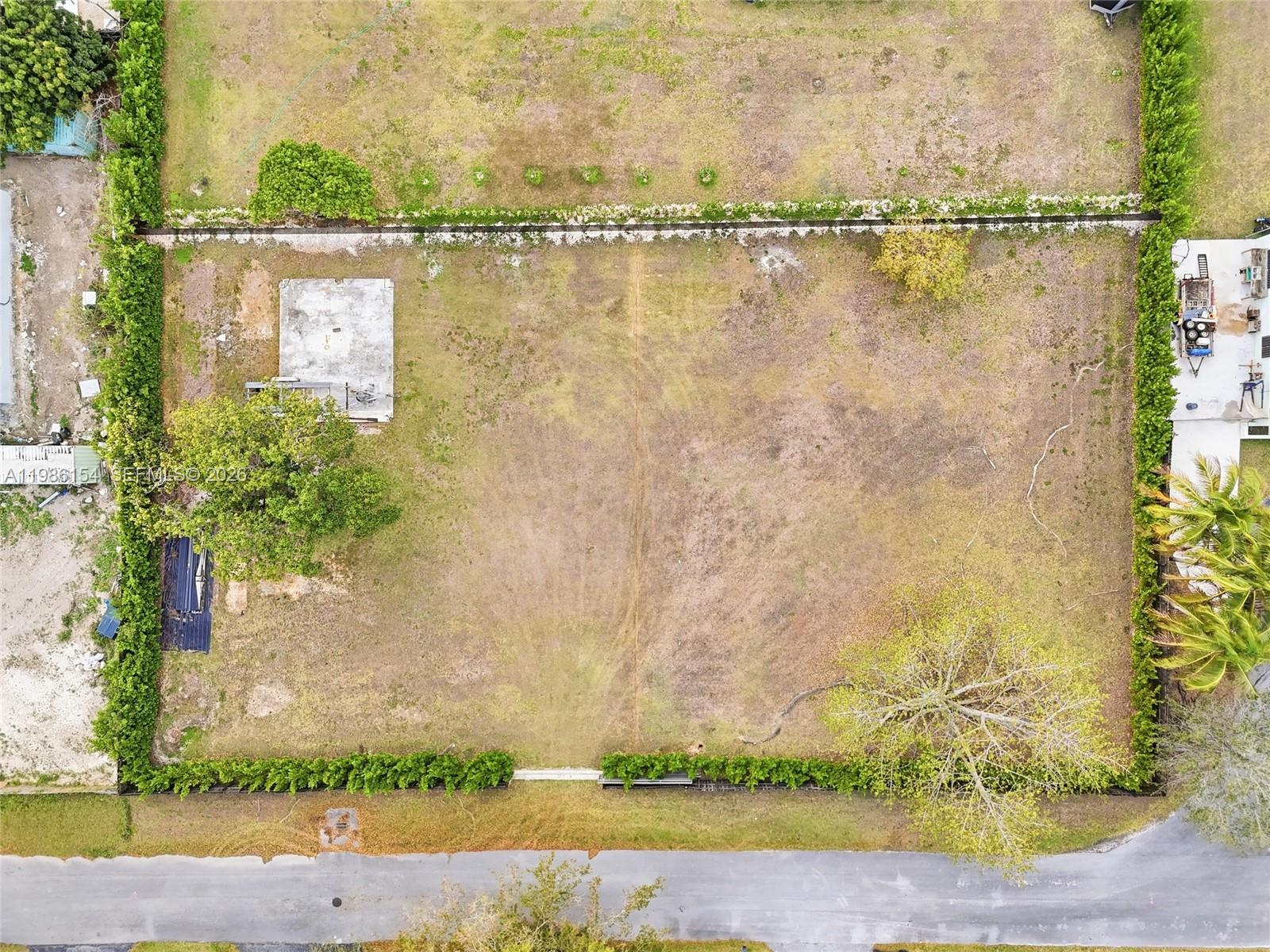   /   кв.футов $ 2026-03-19 0 Фото