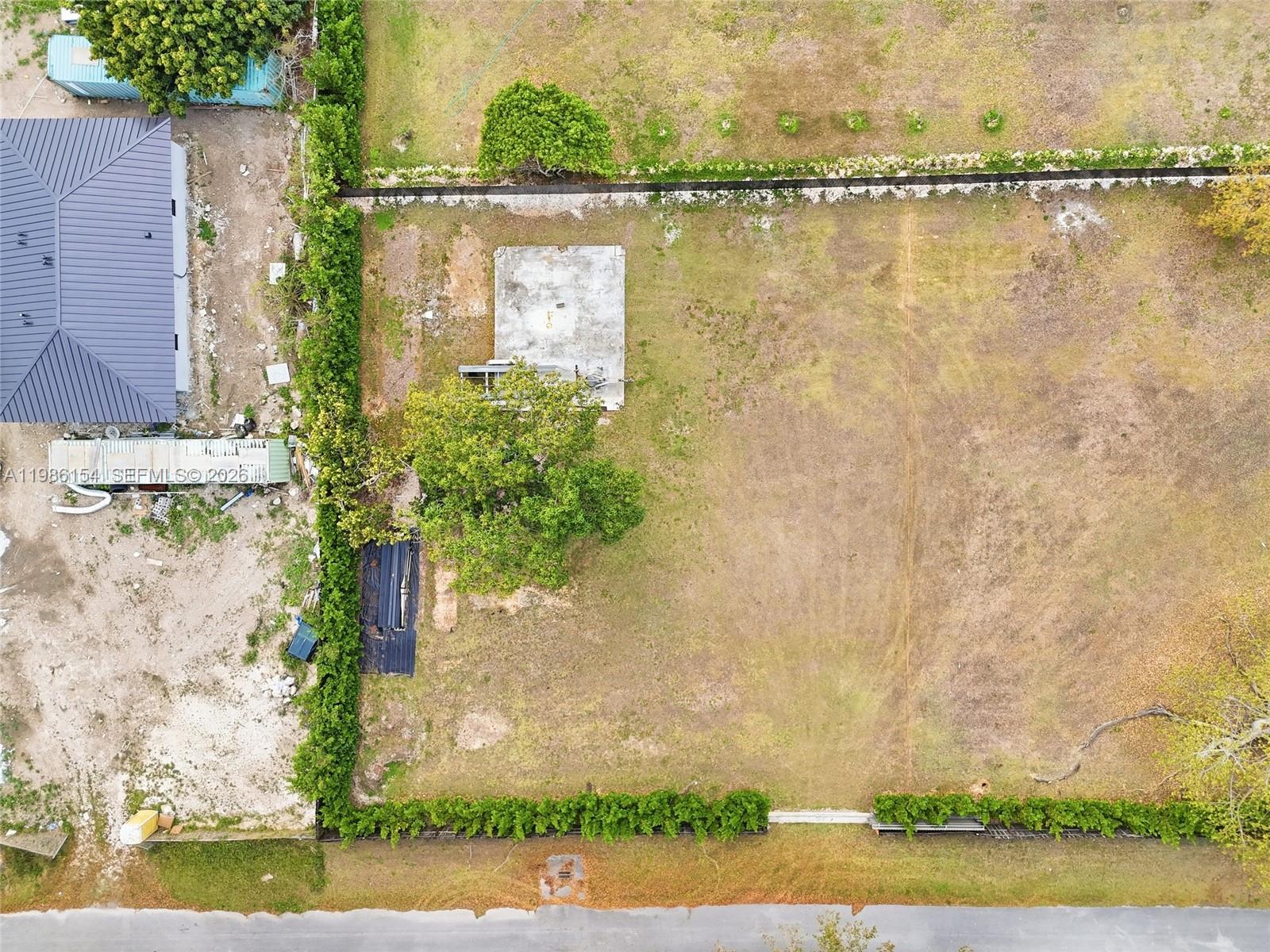   /   кв.футов $ 2026-03-19 0 Фото