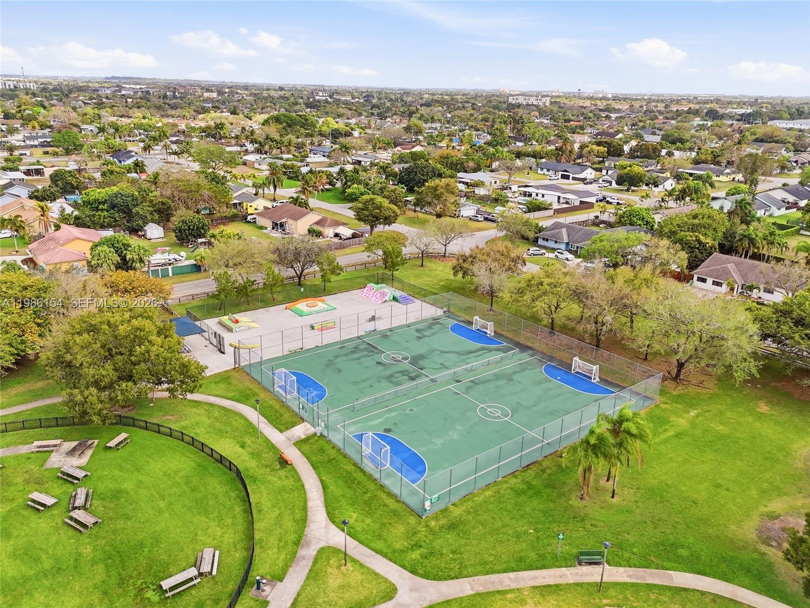   /   кв.футов $ 2026-03-19 0 Фото