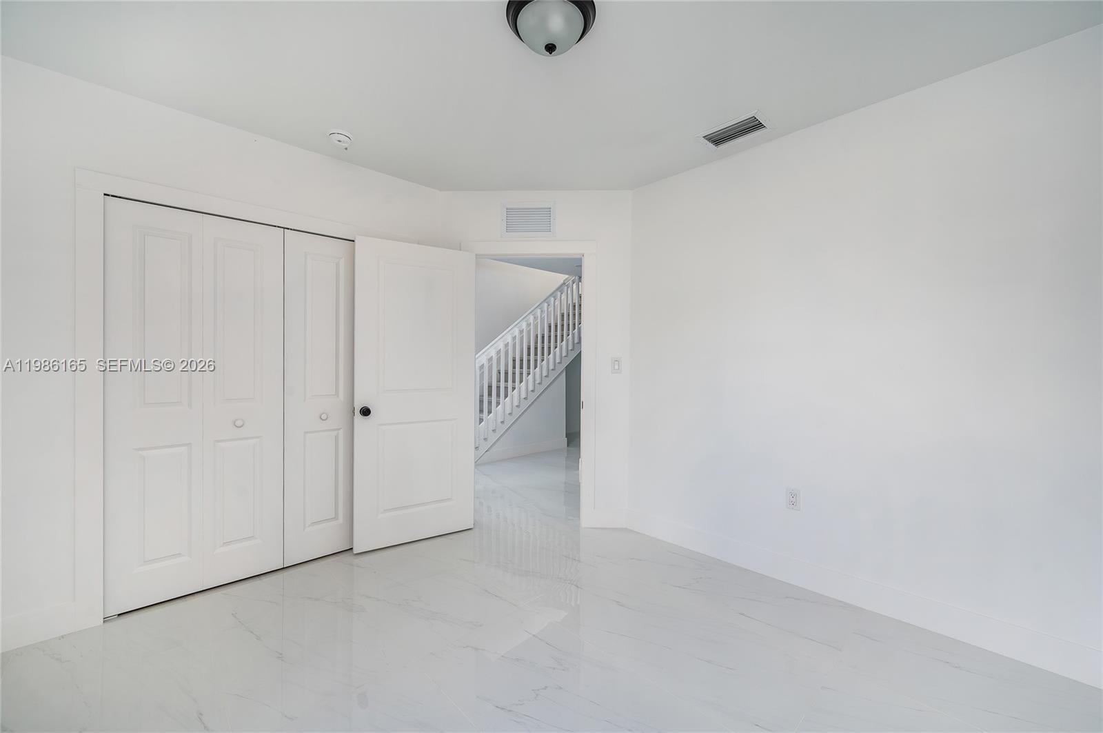   /  0 sq. ft. $ 2026-03-19 0 foto
