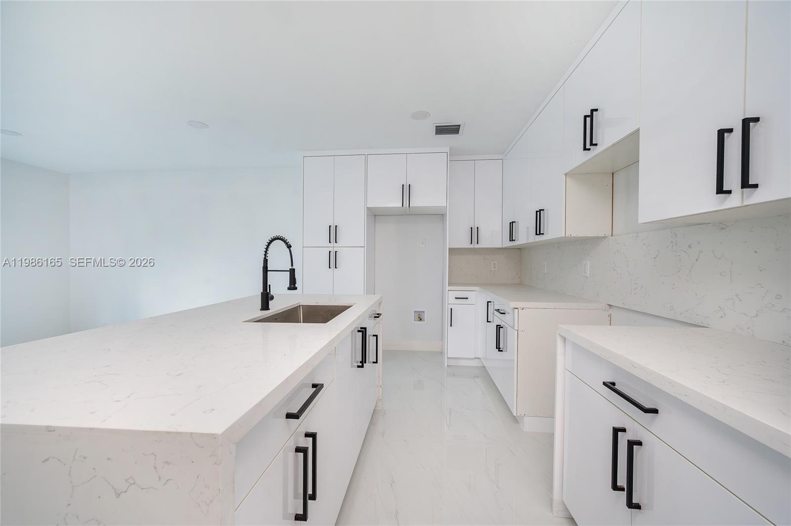   /  0 sq. ft. $ 2026-03-19 0 foto