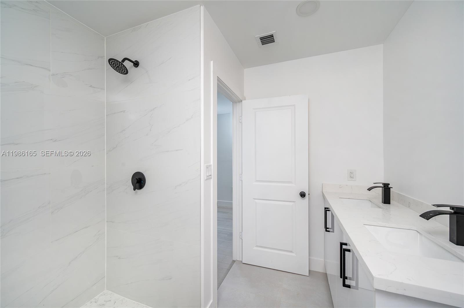   /  0 sq. ft. $ 2026-03-19 0 foto