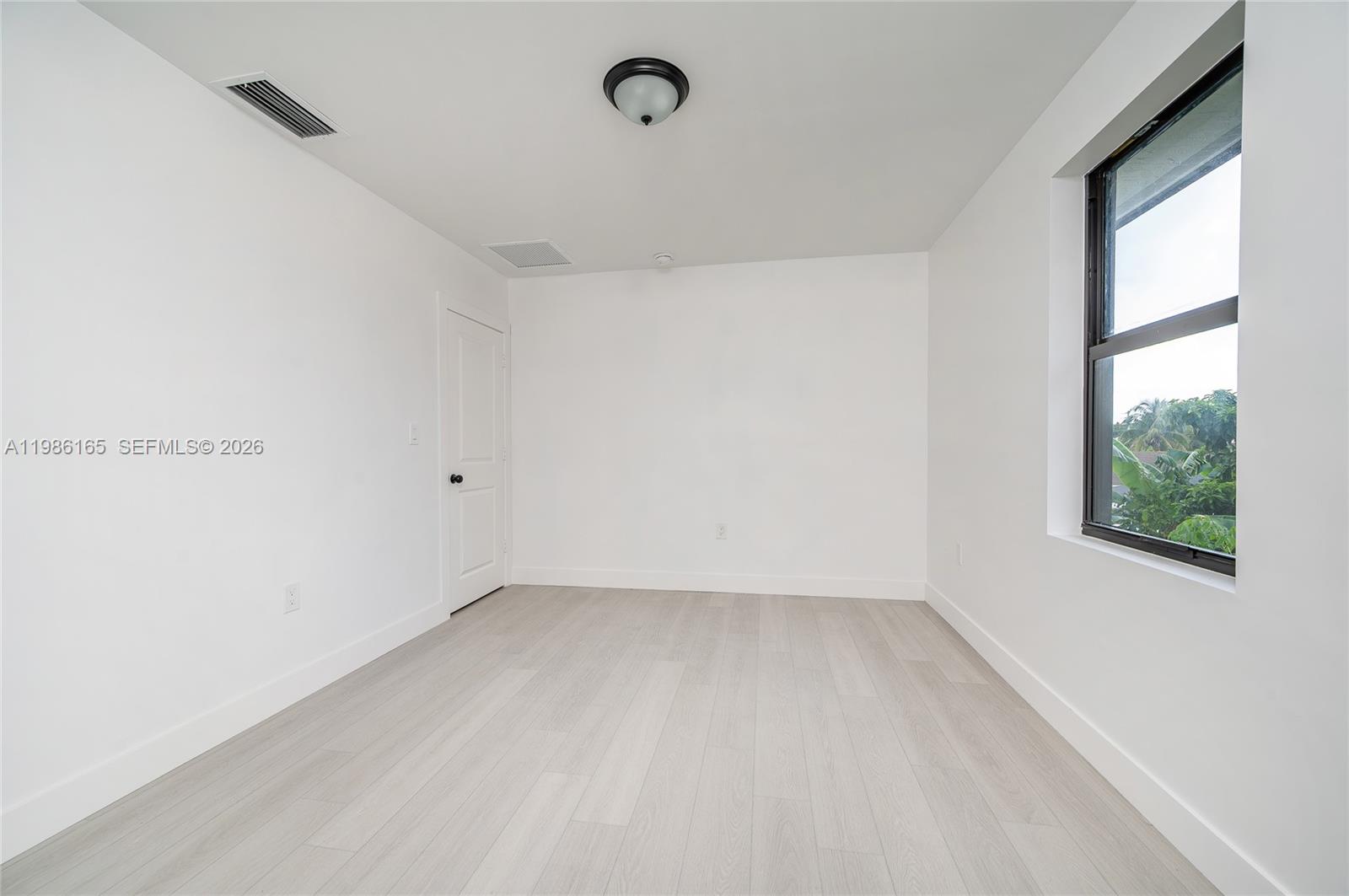  /  0 sq. ft. $ 2026-03-19 0 foto