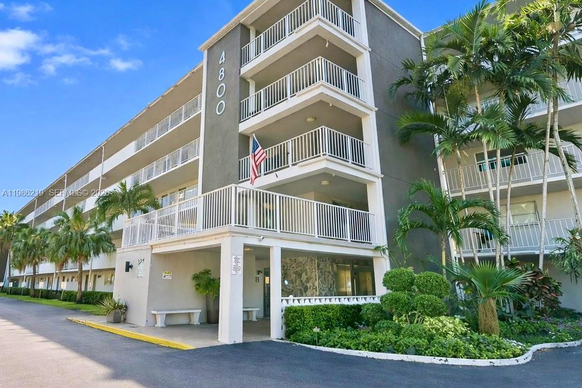 408 2 / 2 992 sq. ft. $ 2026-03-19 0 foto