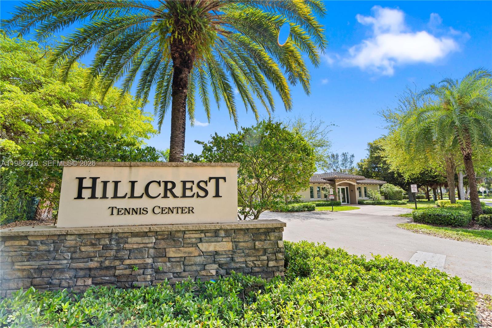 408 2 / 2 992 sq. ft. $ 2026-03-19 0 Photo