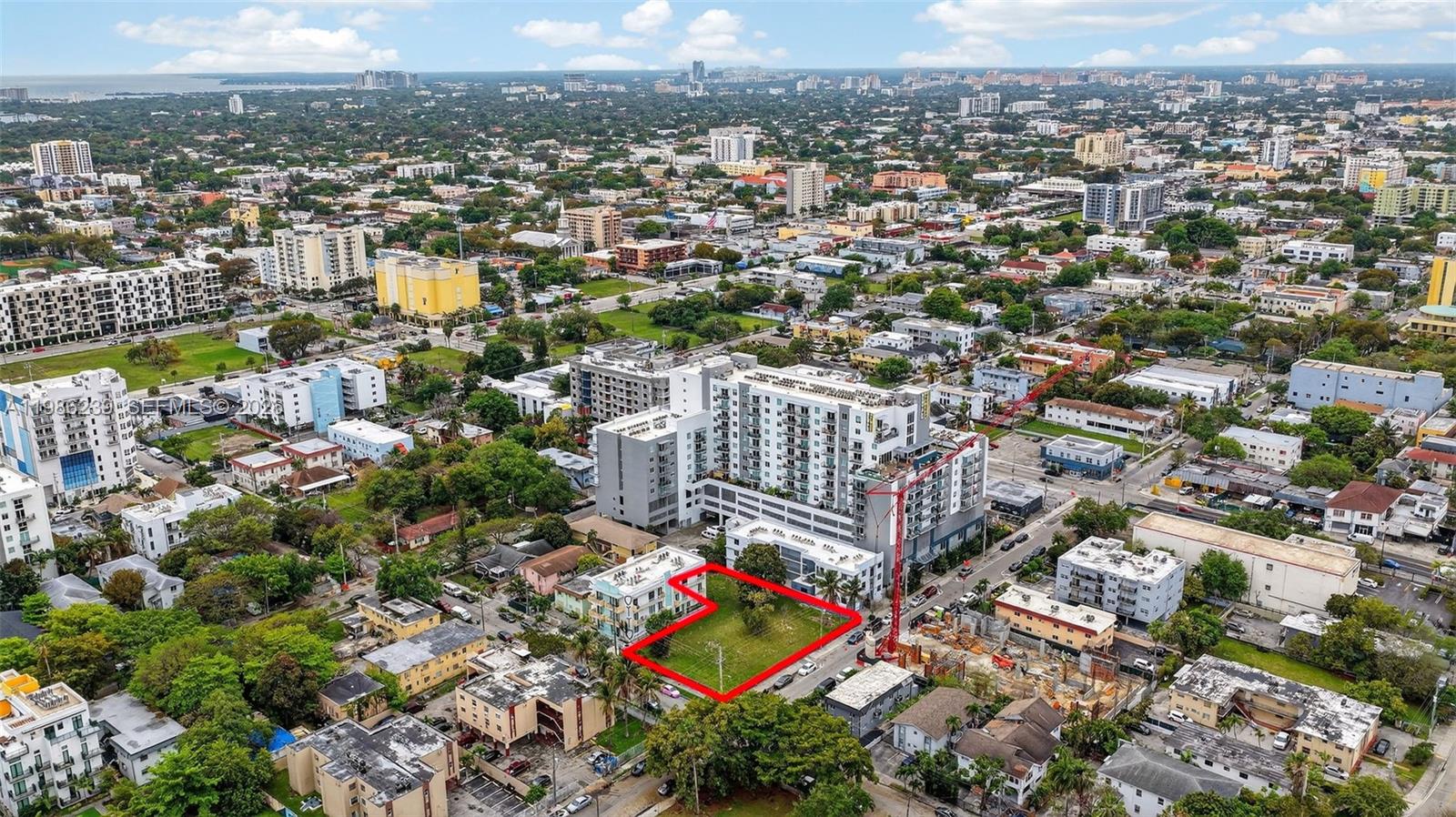   /   кв.футов $ 2026-03-19 0 Фото