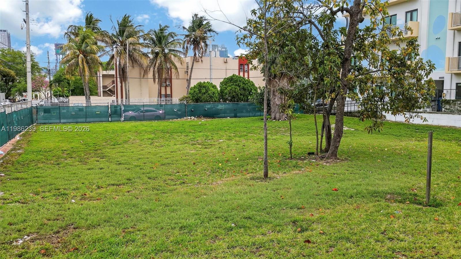   /   кв.футов $ 2026-03-19 0 Фото