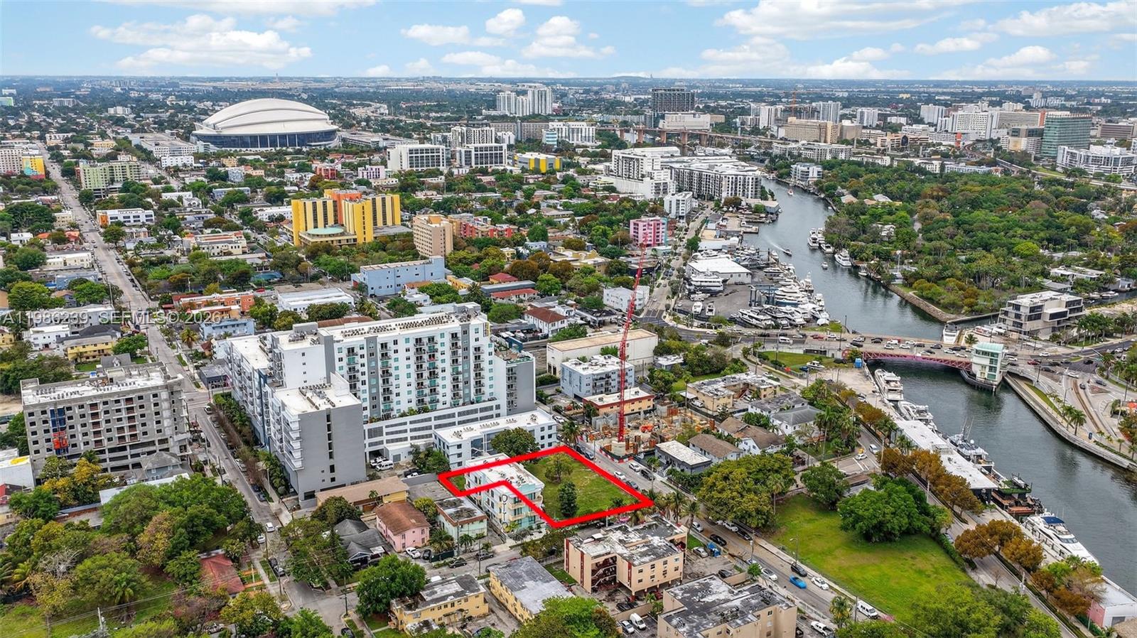   /   кв.футов $ 2026-03-19 0 Фото