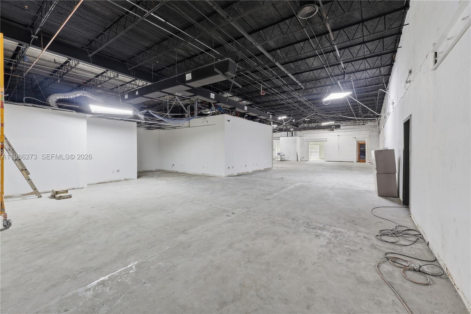   /   sq. ft. $ 2026-03-19 0 foto