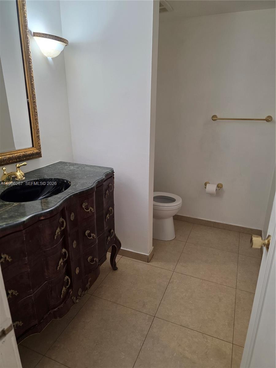 Photo of 19355 Turnberry Way  #2E, Aventura, Florida, 33180 - 