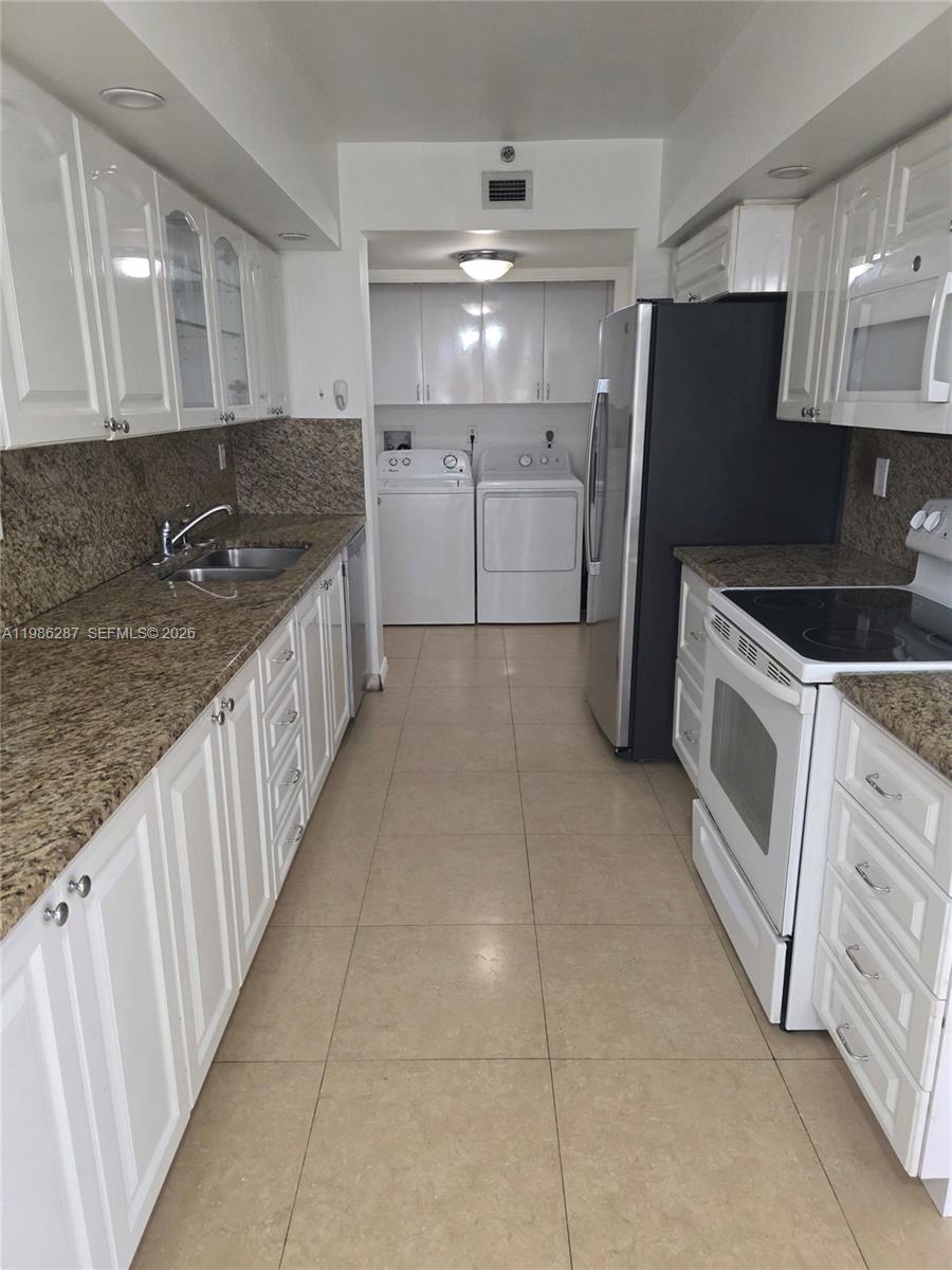 Photo of 19355 Turnberry Way  #2E, Aventura, Florida, 33180 - 