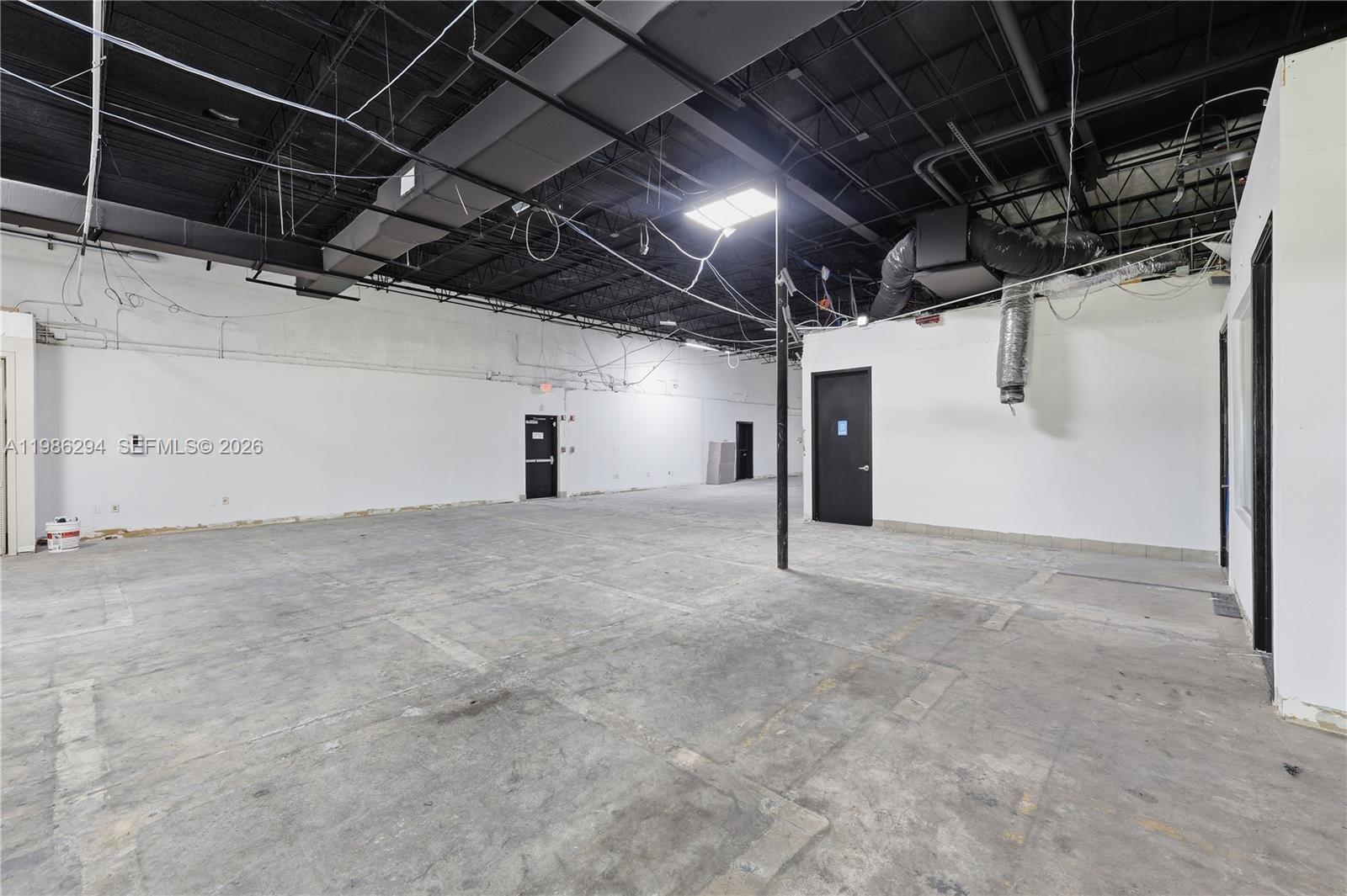   /   sq. ft. $ 2026-03-20 0 foto