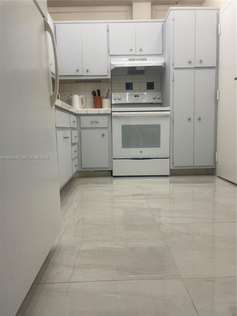10A 1 / 2 870 sq. ft. $ 2026-04-05 0 Photo