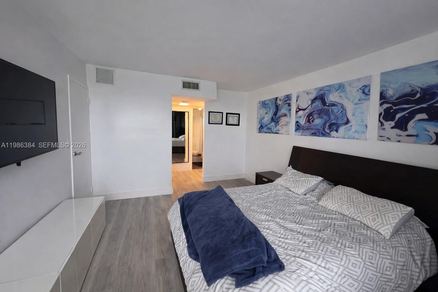 Photo of 3675 Country Club Dr #2305, Aventura, Florida, 33180 -