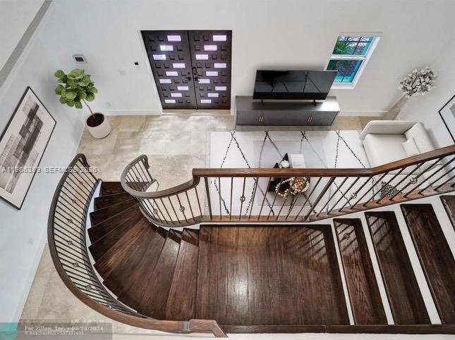 Ver detalles 2319 6 / 5 4961 sq. ft. $ 2026-03-20 0 foto