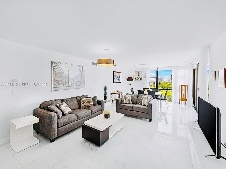 Photo of 20301 Country Club Dr  #1023, Aventura, Florida, 33180 - 