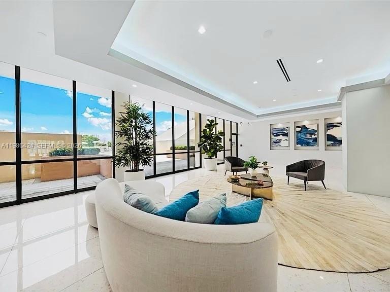 Photo of 20301 Country Club Dr  #1023, Aventura, Florida, 33180 - 