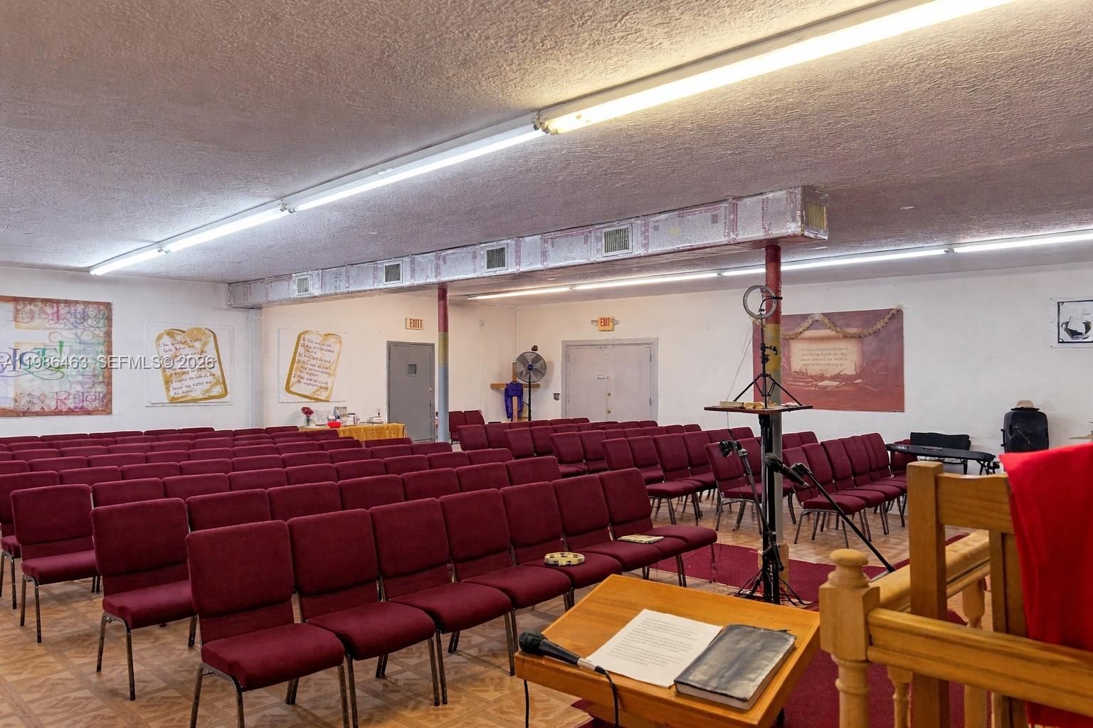   /   sq. ft. $ 2026-03-20 0 foto