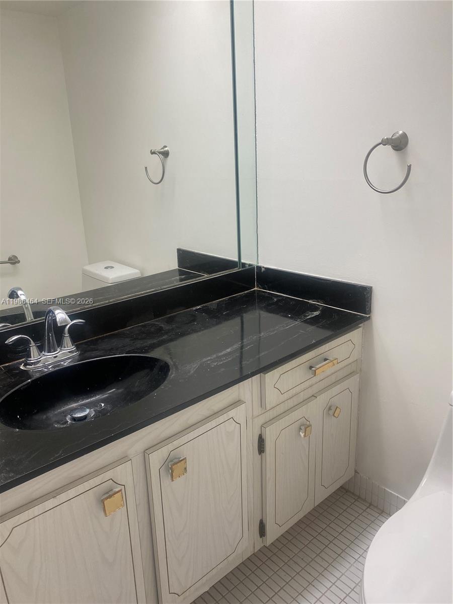 1206 1 / 2 938 sq. ft. $ 2026-03-20 0 Photo