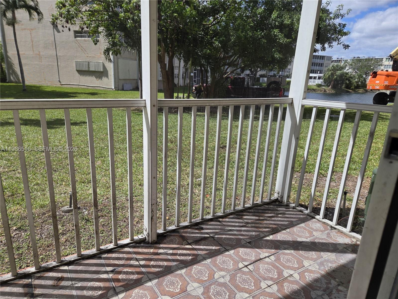 100 1 / 2 883 sq. ft. $ 2026-03-20 0 Photo