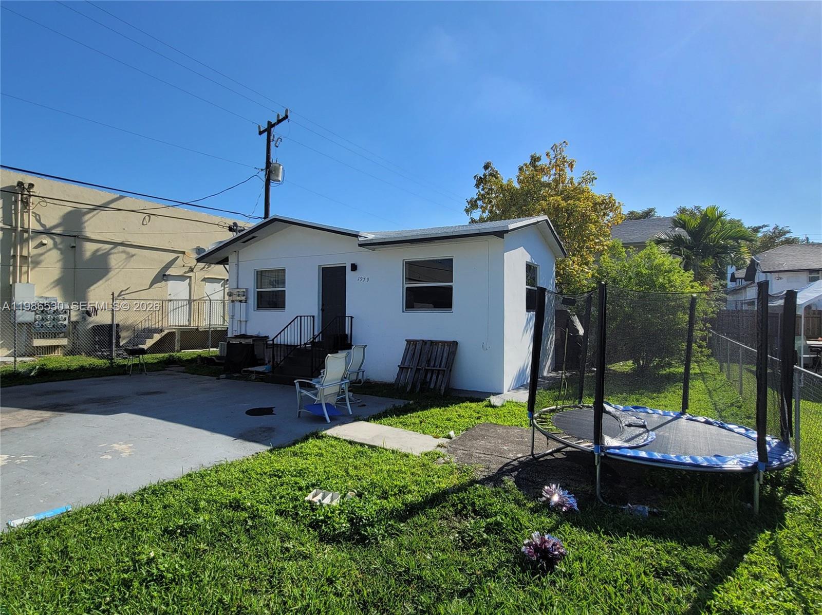   /  3163 кв.футов $ 2026-03-20 0 Фото