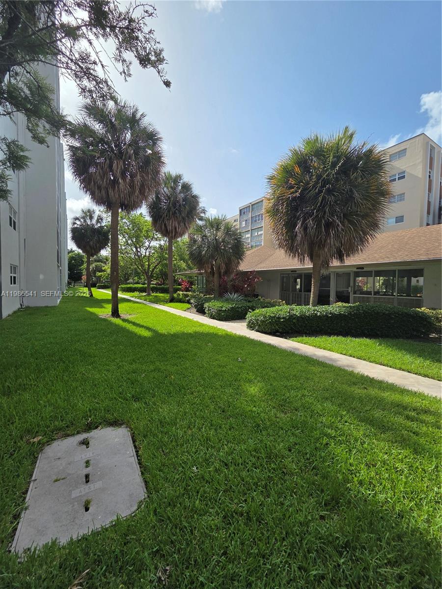 Photo of 620 12th Ave  #101, Hallandale Beach, Florida, 33009 - 