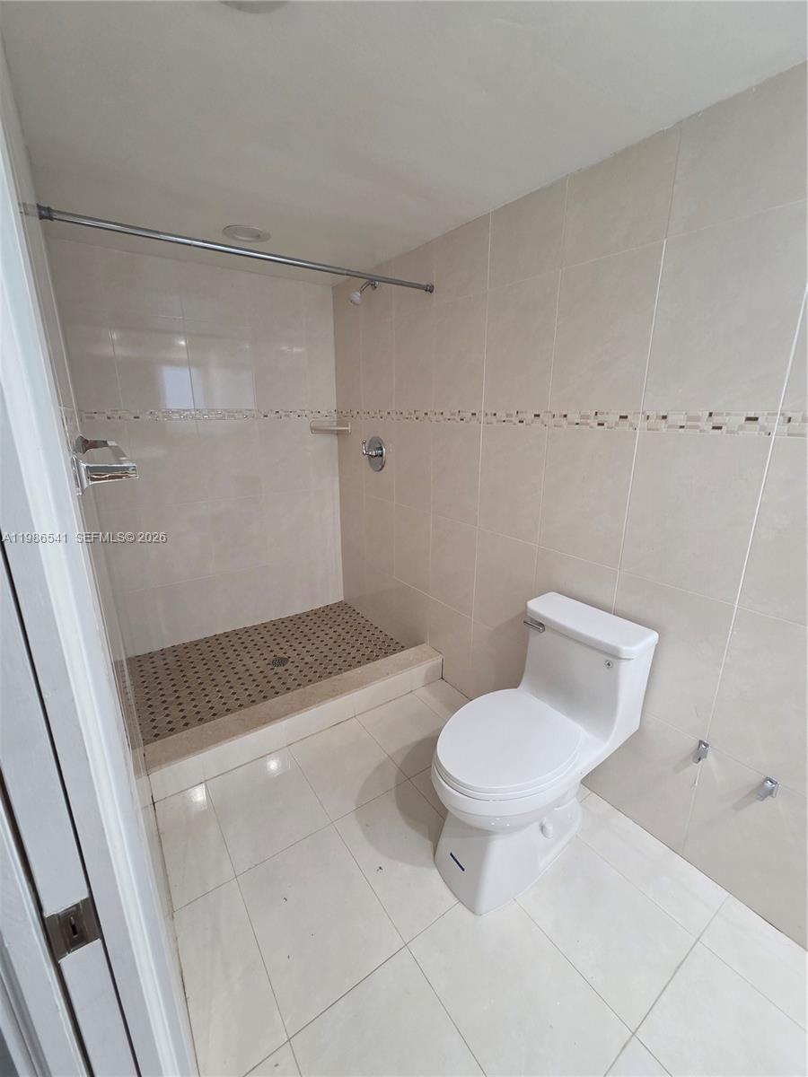 Photo of 620 12th Ave  #101, Hallandale Beach, Florida, 33009 - 