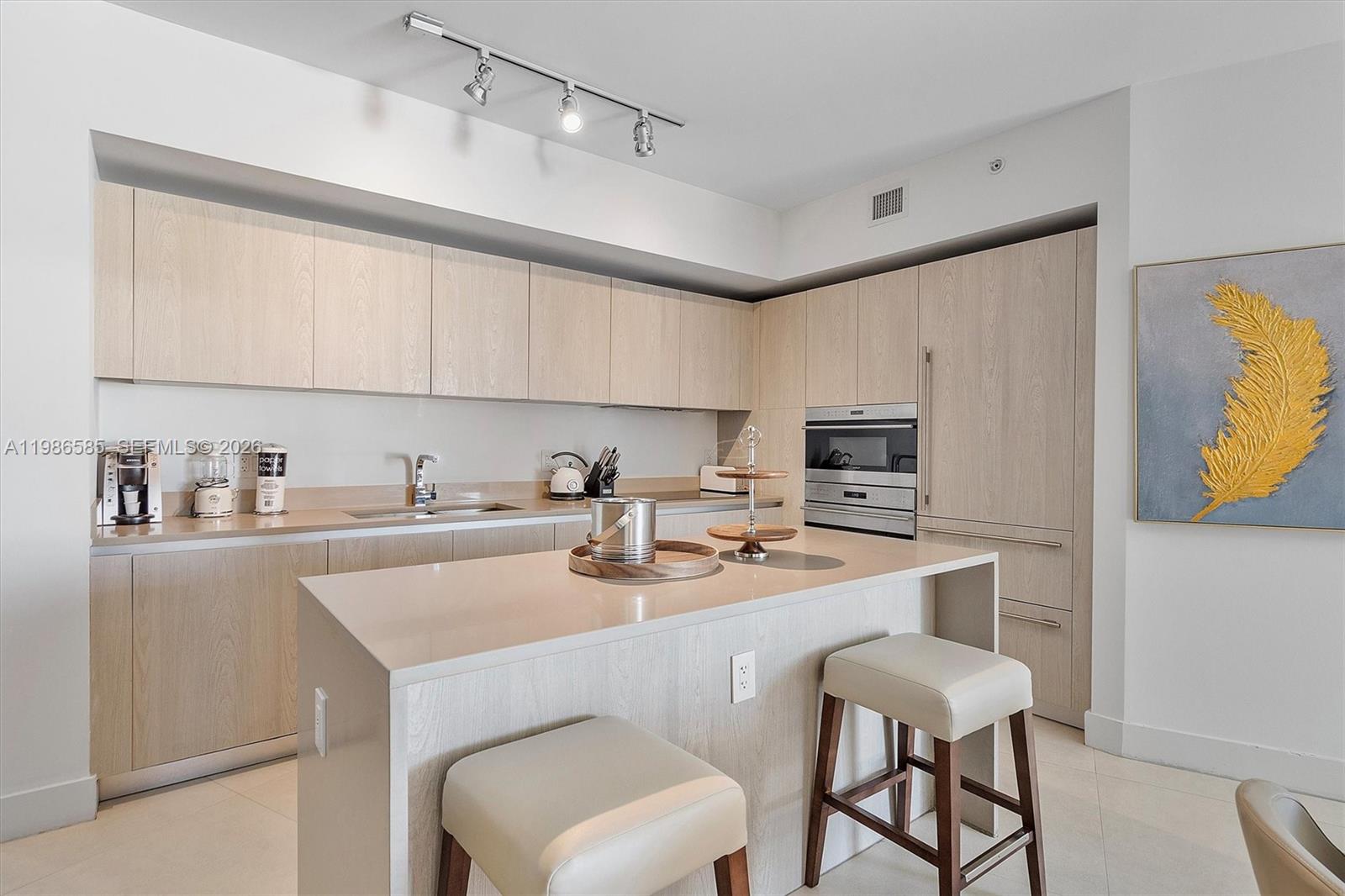 See details 3209 1 / 1 841 sq. ft. $ 2026-03-20 0 Photo