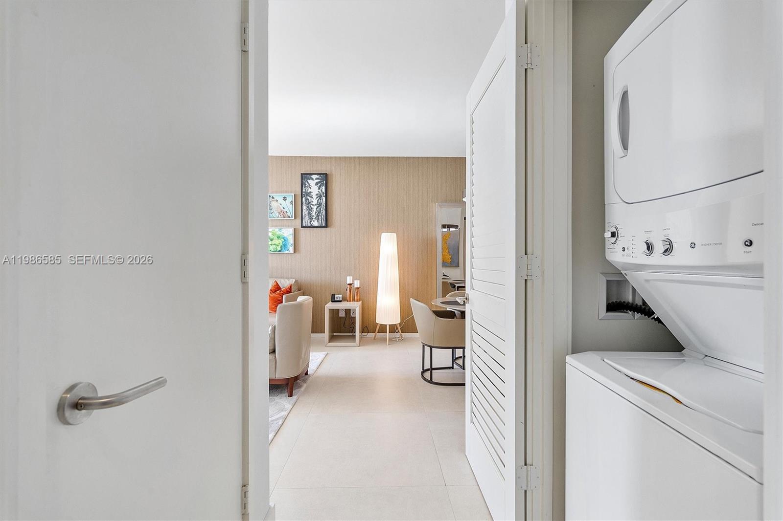 See details 3209 1 / 1 841 sq. ft. $ 2026-03-20 0 Photo