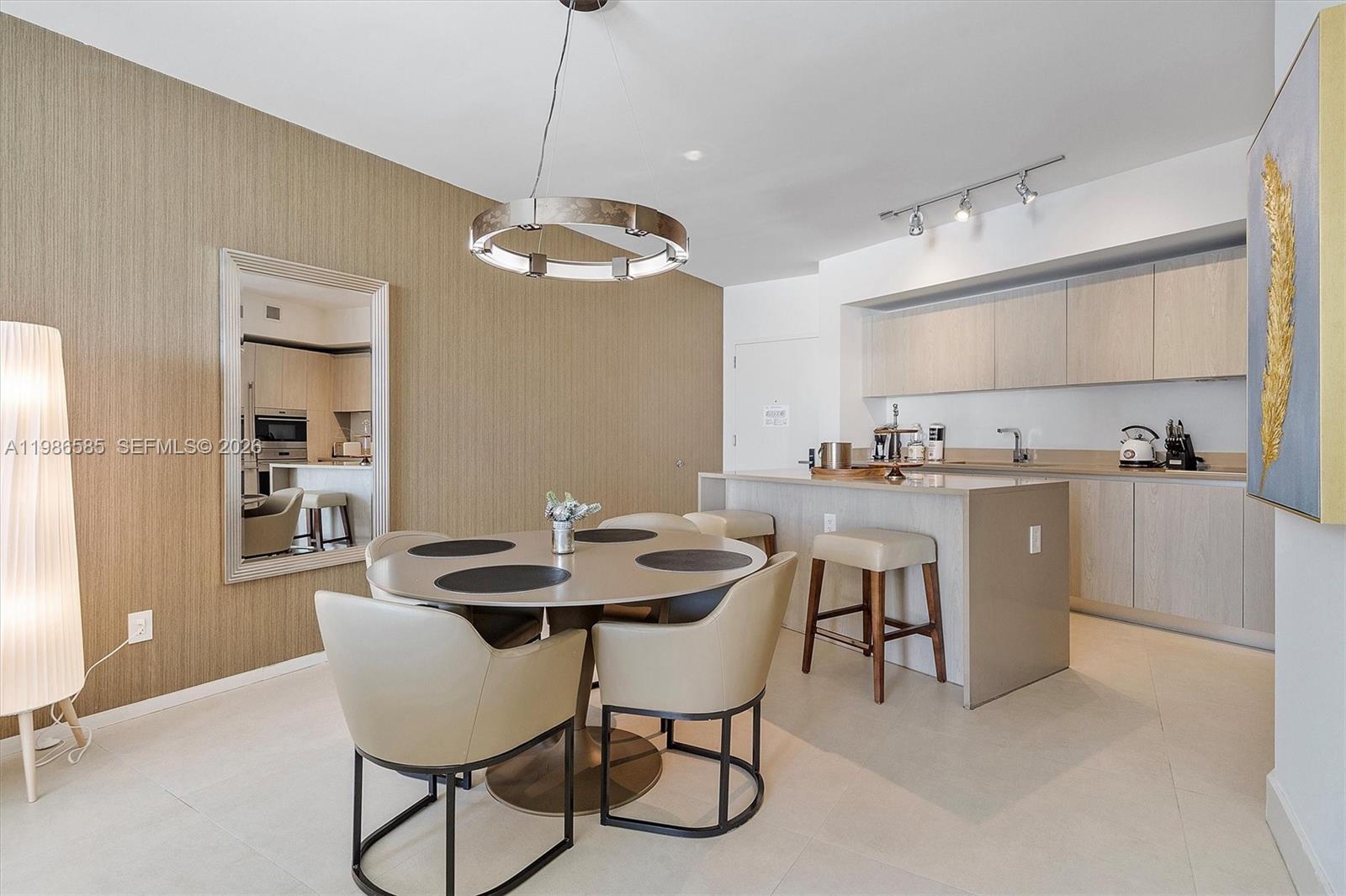 See details 3209 1 / 1 841 sq. ft. $ 2026-03-20 0 Photo