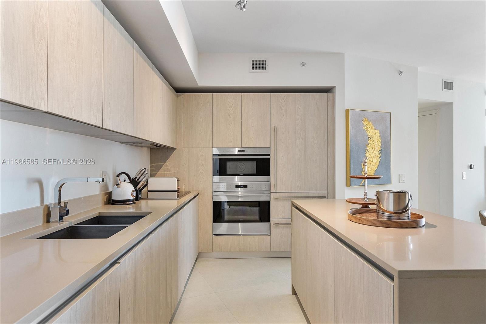 See details 3209 1 / 1 841 sq. ft. $ 2026-03-20 0 Photo