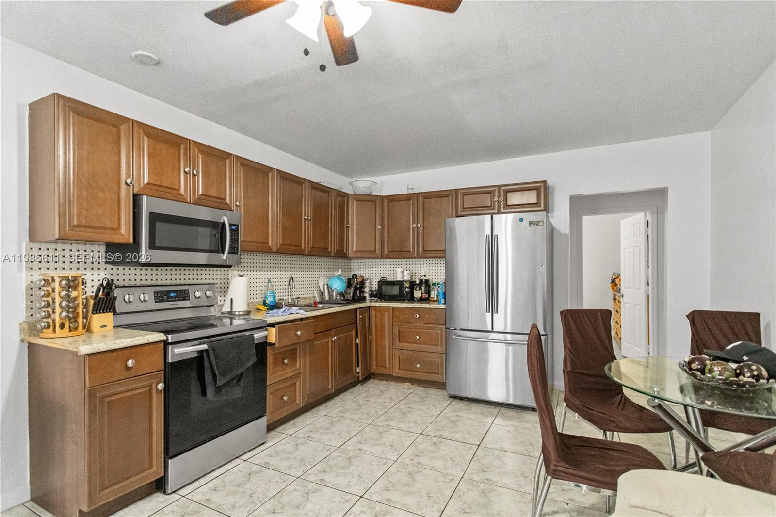   /  2590 кв.футов $ 2026-03-20 0 Фото